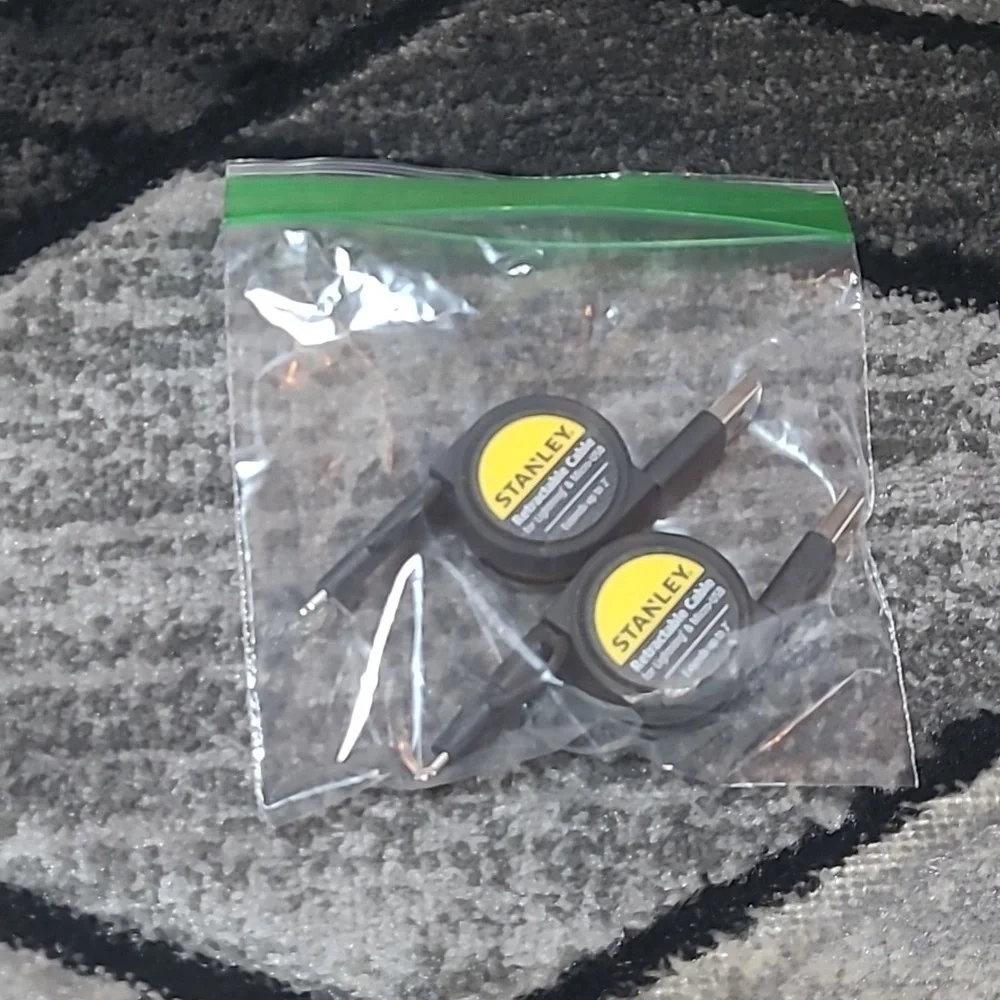 STANLEY RETRACTABLE COMBO CHARGING CABLES FOR LIGHTNING & MICRO-USB PRIC…